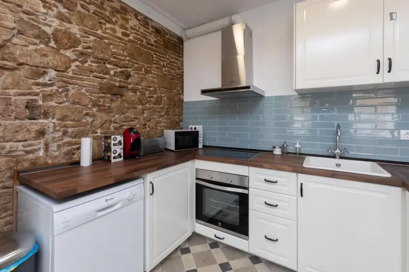 Habitacion R7 con Baño Privado en Coliving Gotico Barcelona