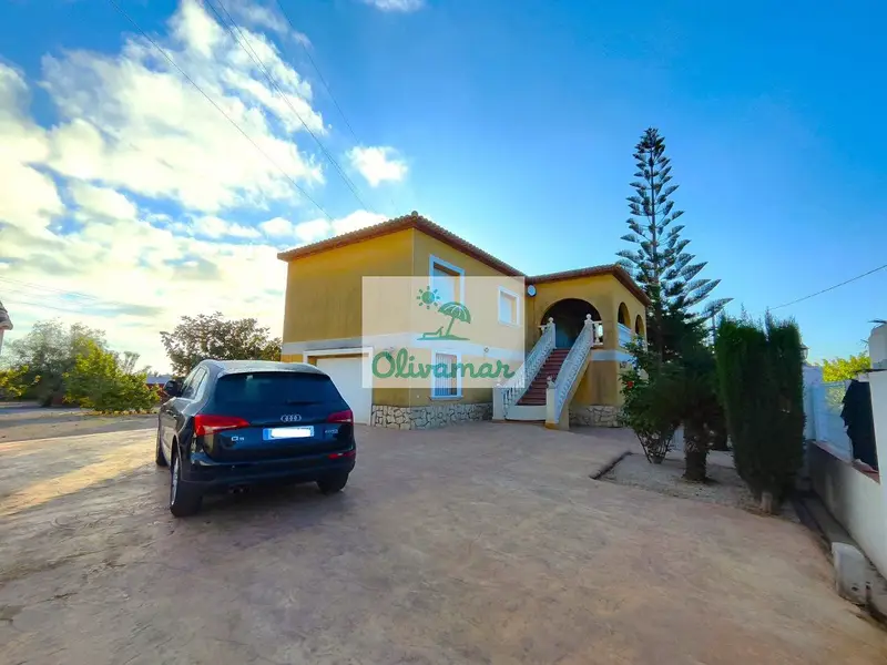 Venta Chalet Piscina Playa Oliva Ref 73