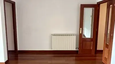 Piso en venta en Calle de la Virgen de la Vega, 39