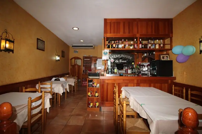 Venta Restaurante Reformado Playa Levante Benidorm