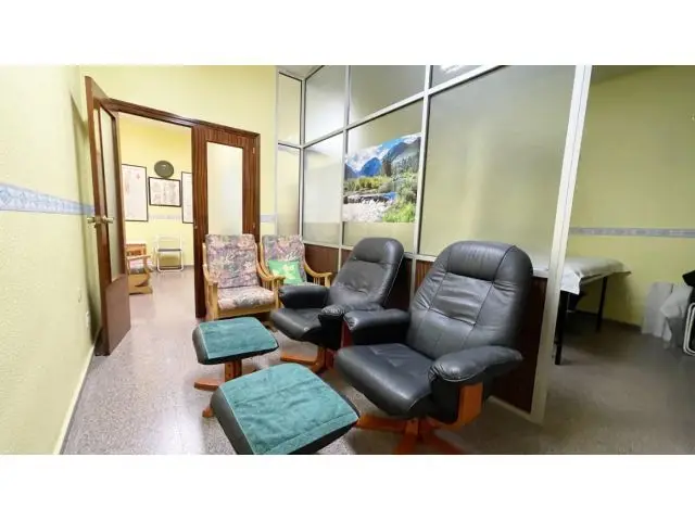 Entreplanta Comercial en Alquiler Elda Ideal Clinica Estetica Masajista Peluqueria
