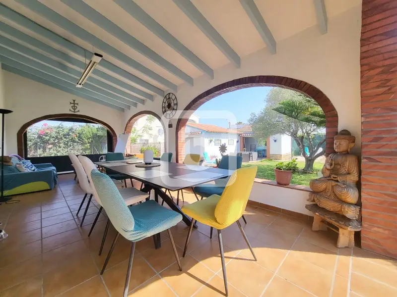 Chalet en venta Oliva Valencia 5 dormitorios cerca de la playa