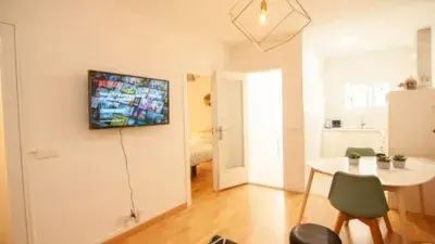 Apartamento en Alquiler Collblanc 3 Dormitorios Cerca Metro