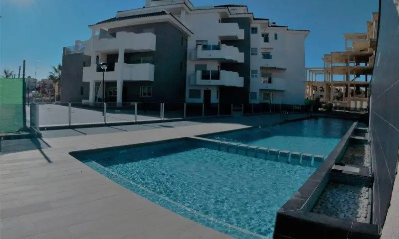 Apartamento en Orihuela Costa 2 Dormitorios y Piscina