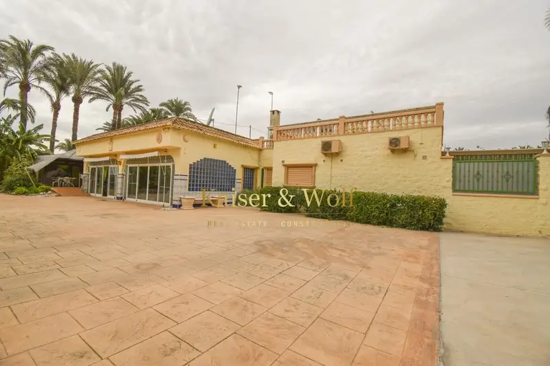 Casa con Piscina en Elche La Hoya Cerca de la Playa