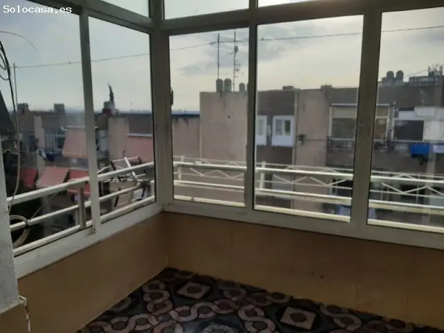 Amplio Piso Exterior con Terraza Acristalada 3 Dormitorios 2 Baños