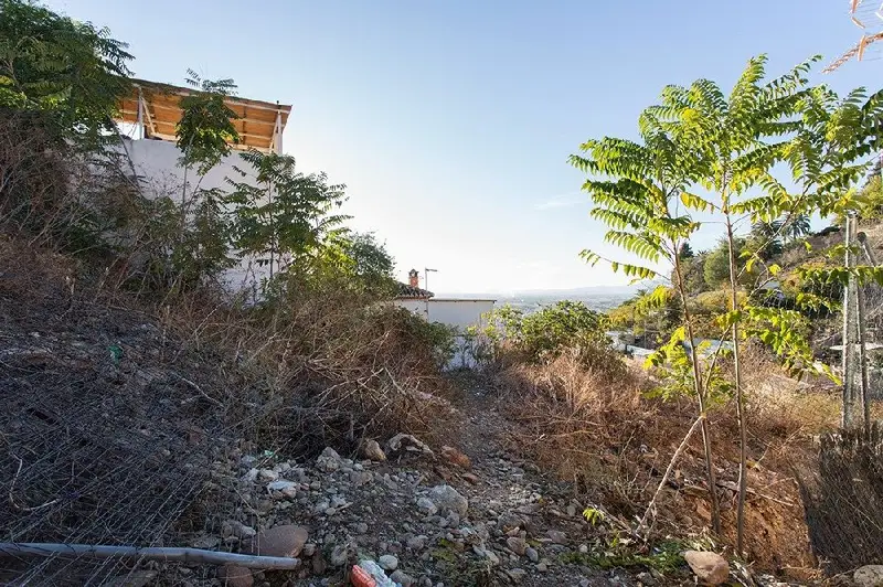 Solar en venta Granada: 3 viviendas adosadas
