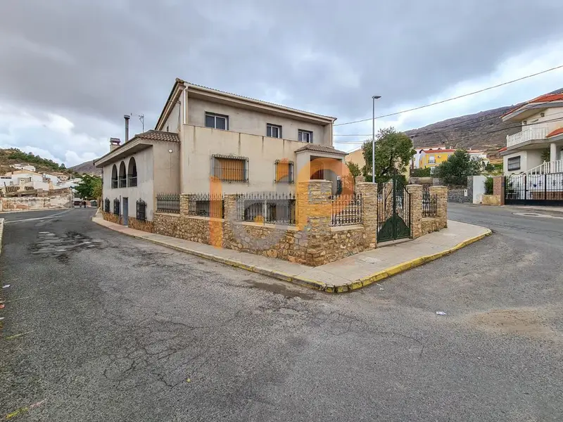 Venta Parcela 2600m2 Oria Edificaciones 497m2 Suelo Urbano