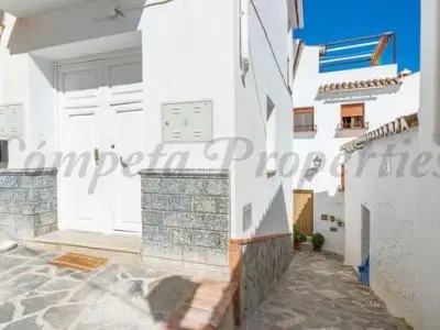 Casa Adosada en Canillas de Albaida 3 Dormitorios 1 Baño