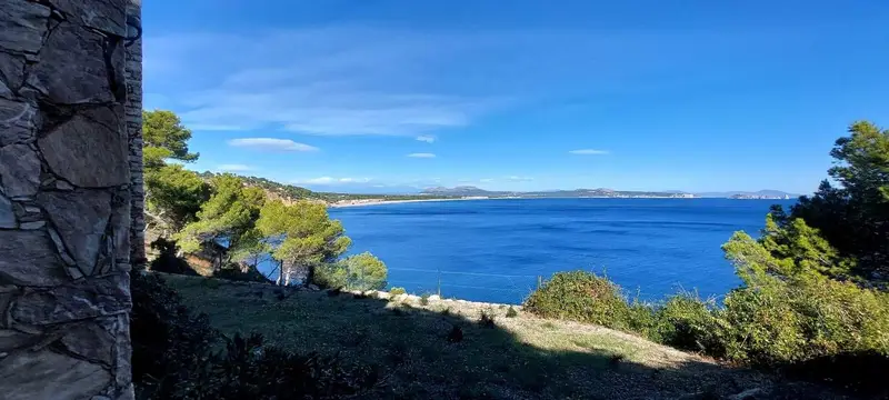 Chalet en venta Sa Riera Begur Girona con vistas al mar