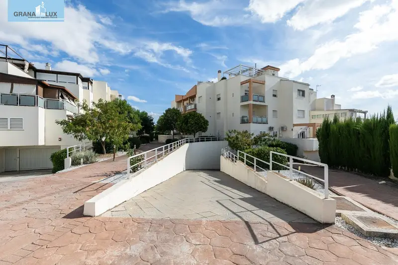 Venta Piso con terraza en Albolote