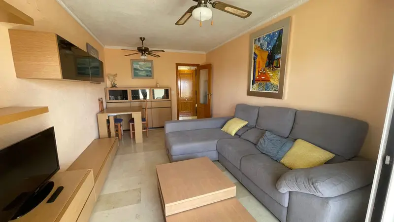 Piso en Finestrat con Piscina y Terraza Cerca de la Playa