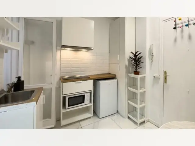Estudio Amueblado en Alquiler Sant Antoni Barcelona
