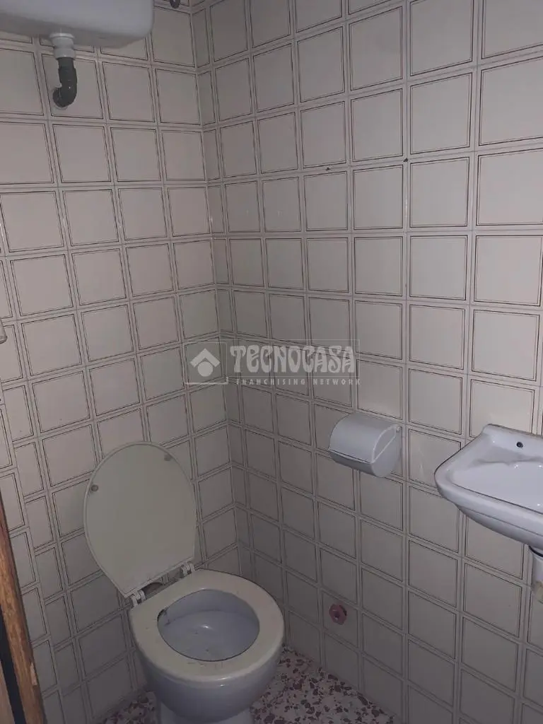 Local Comercial en Venta en Granada Capital