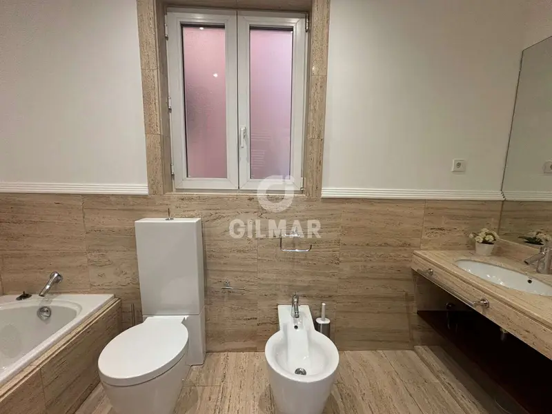 Piso en Alquiler Argüelles 180m2 3 Dormitorios 2 Baños