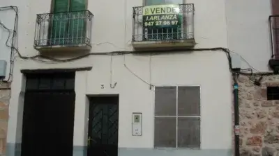 Casa en venta en Covarrubias