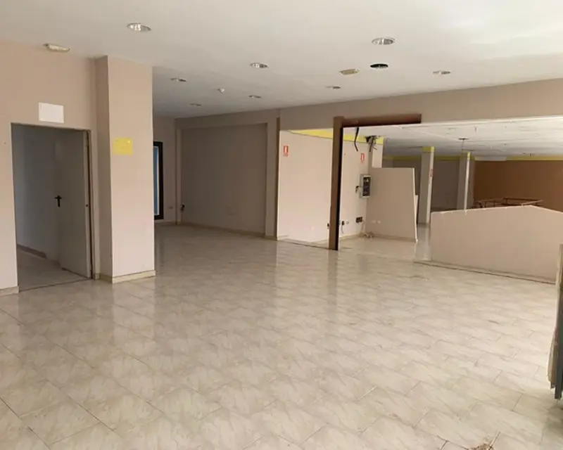 Local de 1529.44 m² en Orotava