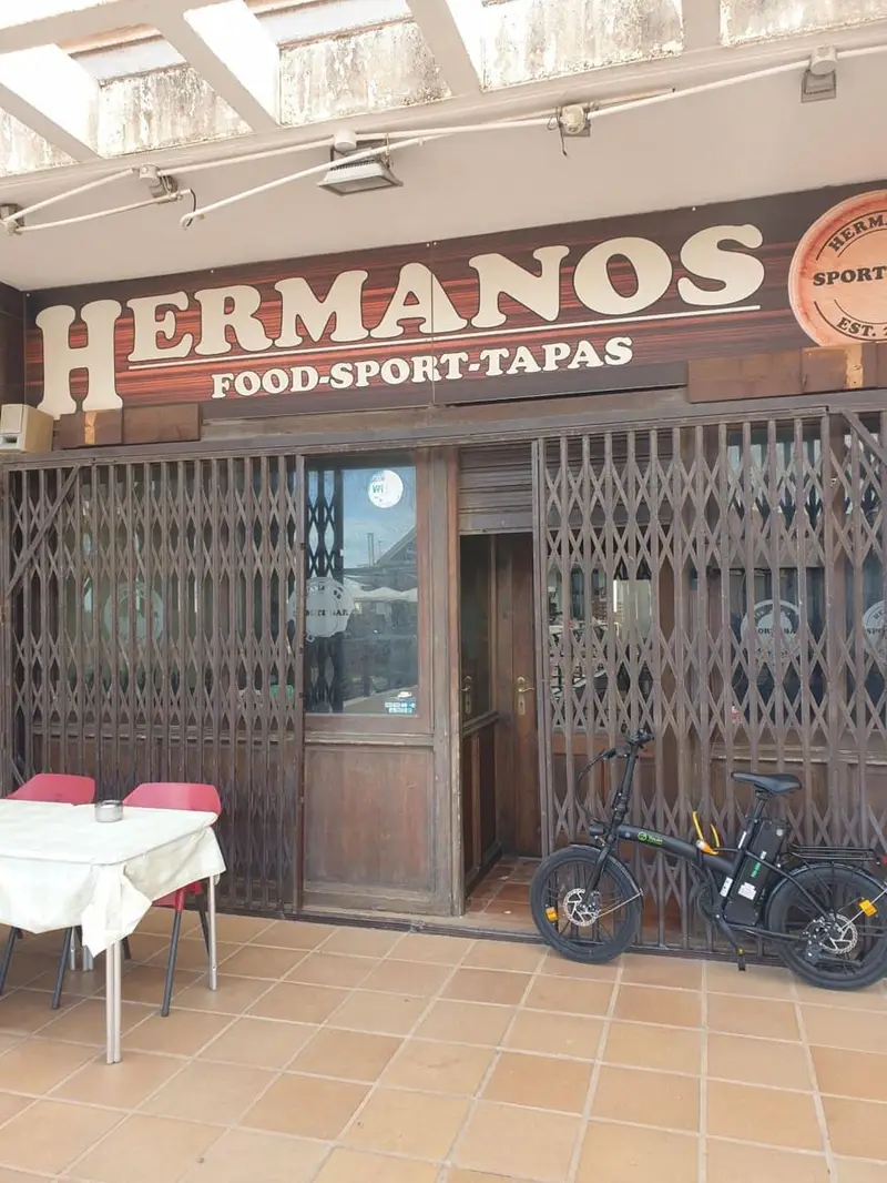 Bar en Venta o Alquiler Playa Flamenca Orihuela Alicante