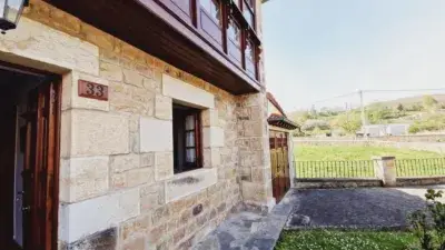 Casa Rústica en Venta en Pedredo Valle de Iguña