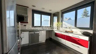 Casa Pareada en Alquiler Pozuelo de Alarcón 5 Dormitorios 5 Baños