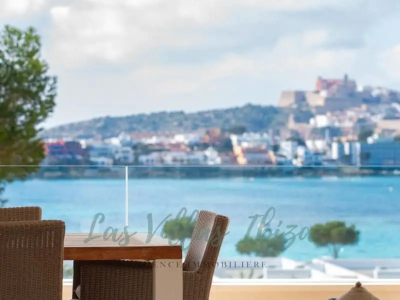 Exclusivo Duplex en Ibiza con Vistas al Mar