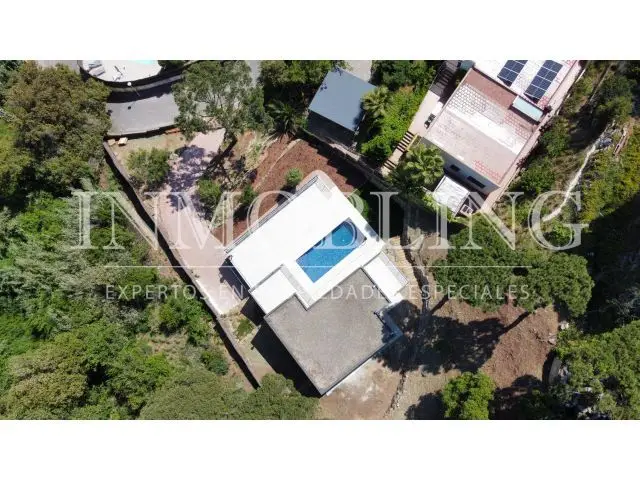 Casa en Cabrils con Piscina y Vistas al Mar