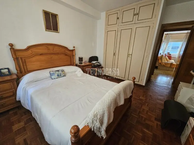 Piso en venta en Centro - Ondarreta - Torres Bellas