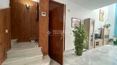 Casa Adosada en San José de la Rinconada 4 habitaciones 2 baños