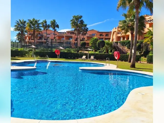 Apartamento 2 Dormitorios Casares Playa Costa del Sol