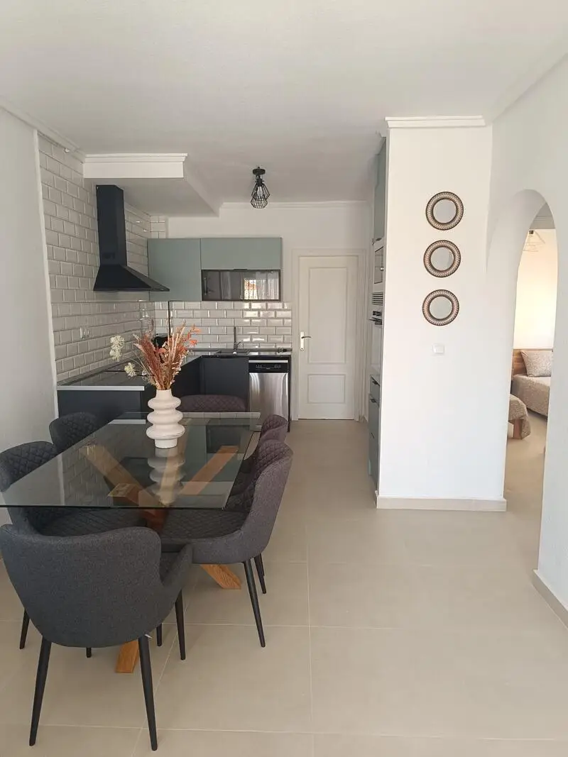 Villa en Venta Playa Flamenca 2 Dormitorios Reformada