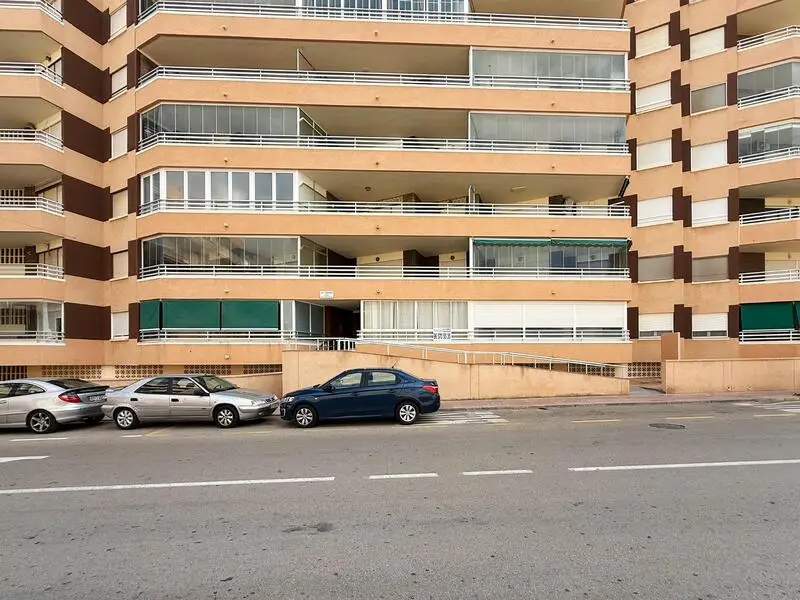 Villa en planta baja a 20 metros del mar en La Mata Torrevieja