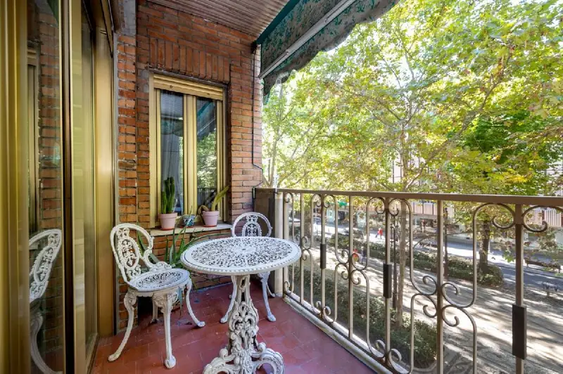 Venta Piso 259m2 Centro Granada Terraza Garaje Trastero