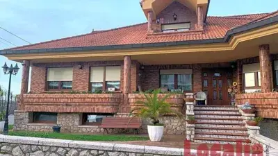 Chalet en Venta Maliaño 6 Dormitorios 3 Baños Garaje