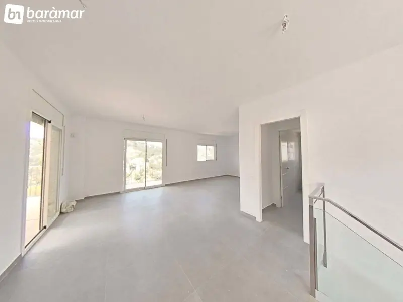 Chalet en venta en Cubelles, Barcelona