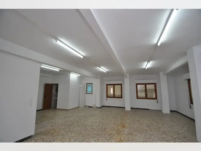 Piso de 5 Dormitorios en venta Pinoso, España