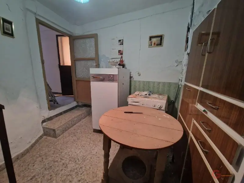 Casa en venta en Molvizcar 2 dormitorios 2 banos terraza para reformar