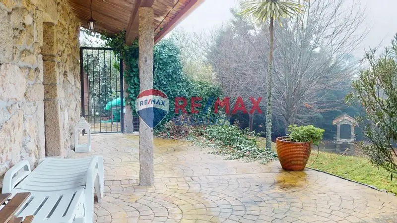 Casa Rústica en As Neves con Piscina y Viñedo
