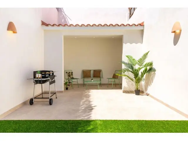 Casa de revista en Terrassa: 3 habitaciones, patio y terraza