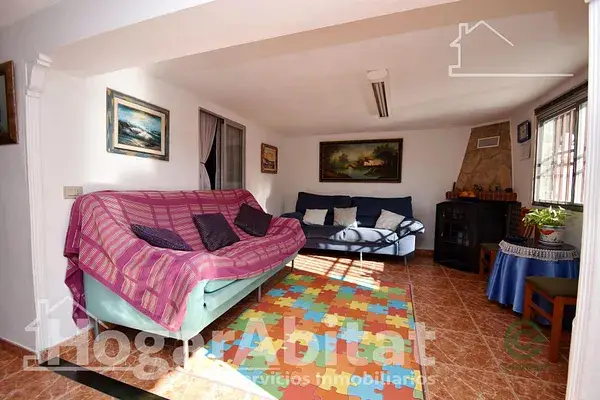 Chalet en Castellon con Piscina Privada y Parking