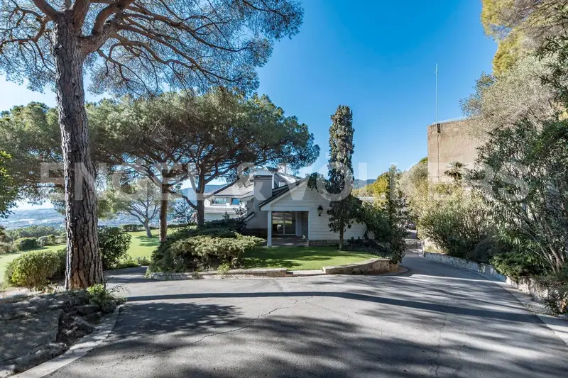 Chalet en Venta Cabrils Barcelona Vistas al Mar 1270m2