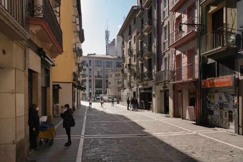 Venta Piso 3 Habitaciones Casco Antiguo Pamplona Licencia Hosteleria