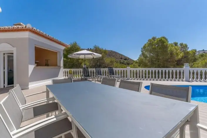 Villa de Lujo en Venta Moraira 4 Dormitorios Piscina Cerca de la Playa