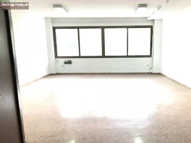 Local Comercial 463 M2 Fachada 46 Metros