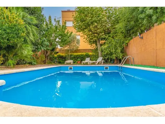 Casa con terreno en Fortià 6 habitaciones 3 baños piscina jardin