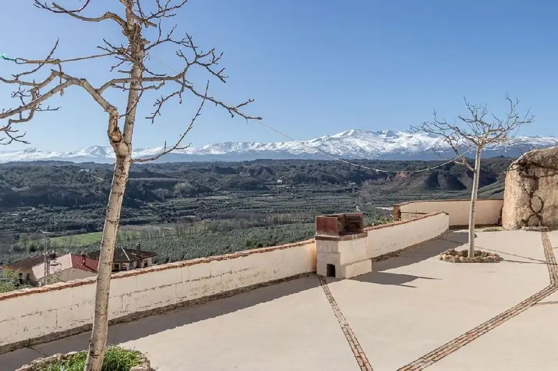 Venta Casa Rural con Patio en Graena