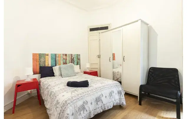 Habitaci
ón 199m
² Madrid Alquiler 5-18 noches Dep
ósito 655