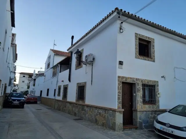 Adosado 2 Dormitorios Ardales Reformado Cerca Tiendas