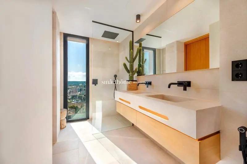 Apartamento en Venta Santa Ponsa 191m2 4 Dorm 3 Baños