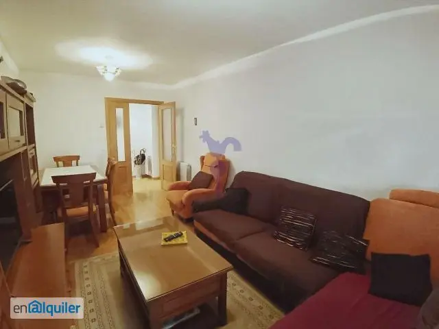 Apartamento Amueblado con Garaje Area 17 Alquiler Largo Plazo