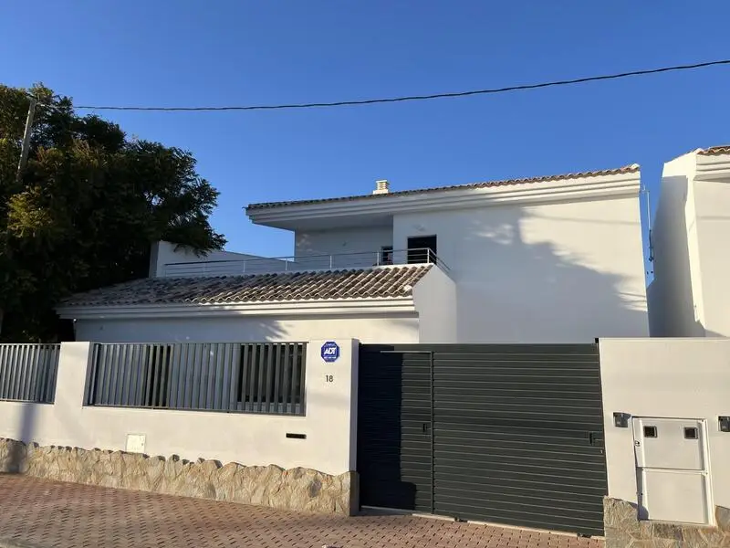 Villa de Lujo en San Pedro del Pinatar - 3 Dormitorios - Piscina Privada